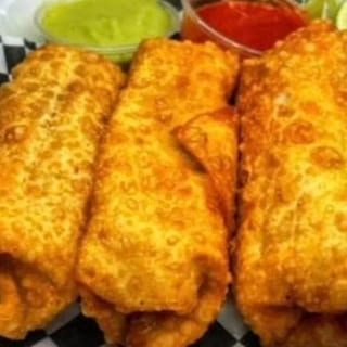 3 Egg Roll Birria